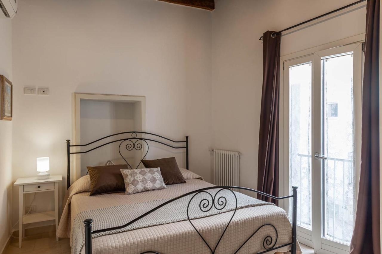 Albergo Diffuso Монополи Экстерьер фото