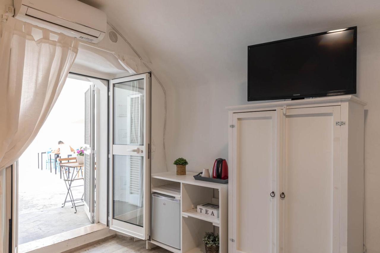 Albergo Diffuso Монополи Экстерьер фото